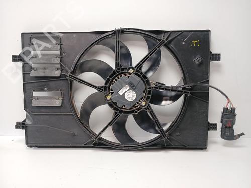 Koelventilatormotor SKODA KAROQ (NU7, ND7) 1.5 TSI (150 hp) 31352652