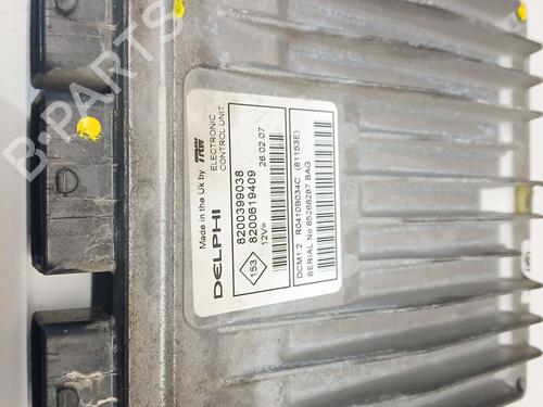 Used Engine control unit (ECU) RENAULT MEGANE II Hatchback Van (KM0/2_) [2003-2009]  22752843