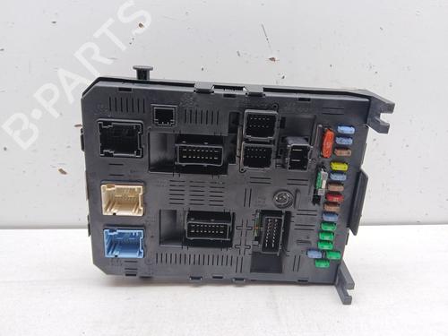 Used Fuse box PEUGEOT 307 (3A/C) 1.6 HDi (90 hp) 28103662