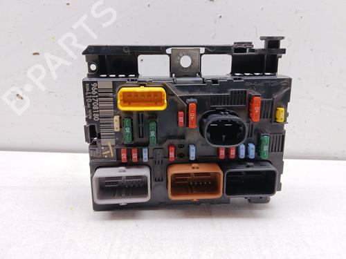 Used Fuse box PEUGEOT 207 (WA_, WC_) 1.4 16V (88 hp) 30316984