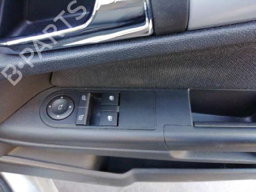 Fuse box OPEL ASTRA H (A04)  | BP16640366E1 