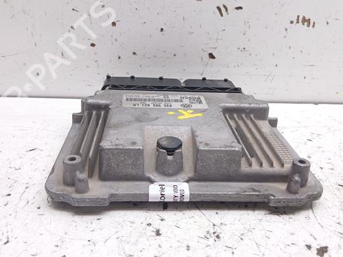 Engine control unit (ECU) SEAT ALTEA (5P1) 1.9 TDI | BP37996934M57  - Image 5