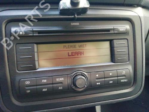 Used Radio SKODA FABIA II (542) [2006-2014]  17360128