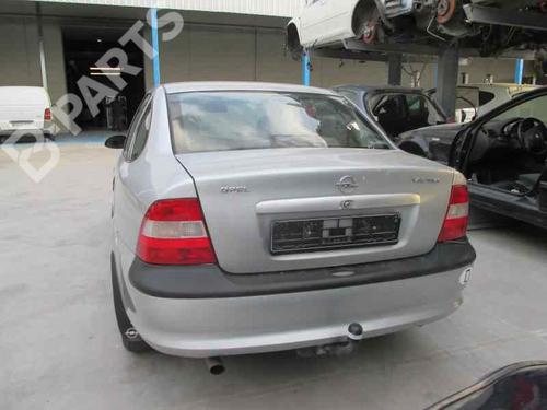 Left headlight OPEL VECTRA B (J96) 1.6 i 16V (F19) | BP2398532C28 