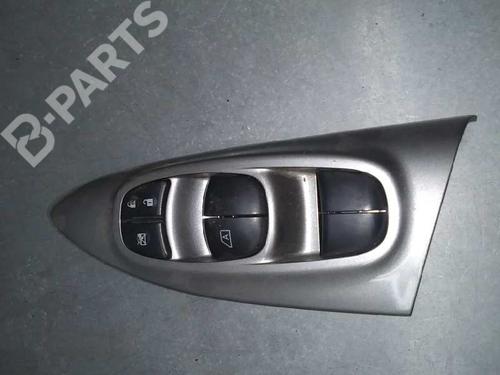 Used Left front window switch Left front window switch NISSAN JUKE (F15) 1.2 DIG-T (115 hp) 10775513 10775513