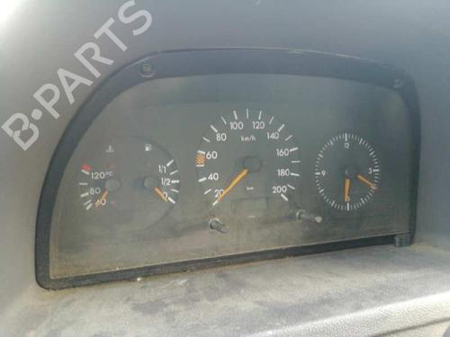 Used Instrument cluster MERCEDES-BENZ VITO Van (W638) [1997-2003]  18081692