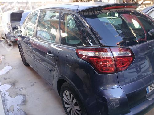 Left taillight CITROËN C4 Picasso I MPV (UD_) 1.6 HDi 110 | BP30570360C34