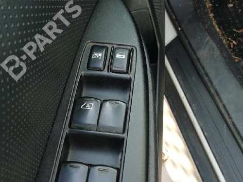Used Left front window switch SUBARU LEGACY V Estate (BR) [2008-2014]  10968434