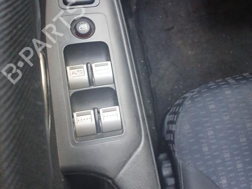 Used Left front window switch HONDA CR-V II (RD_) [2001-2007]  28808808