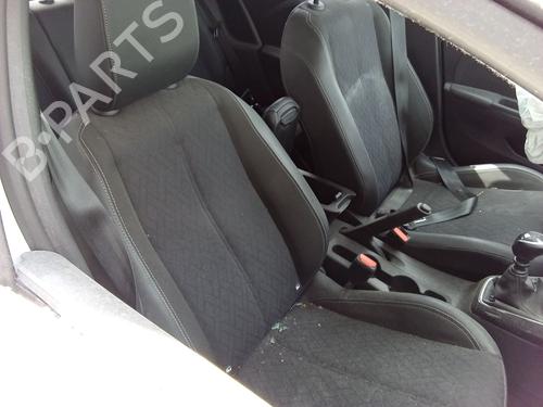 right-front-seat-opel-corsa-f-p2jo-2019-39610833 main image