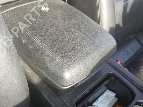 Armrest / Center console PORSCHE CAYENNE (9PA) Turbo S 4.5 BP28351513I20