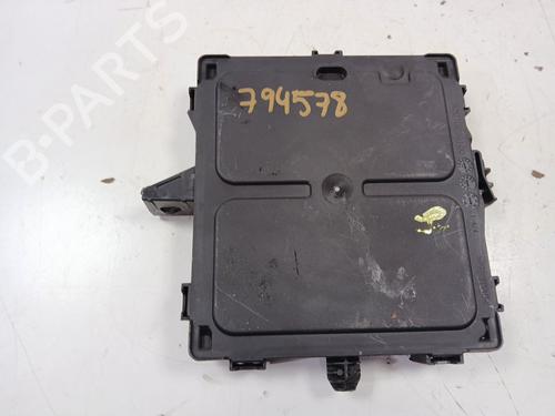 fuse-box-nissan-juke-f16_-2019-36145733 main image