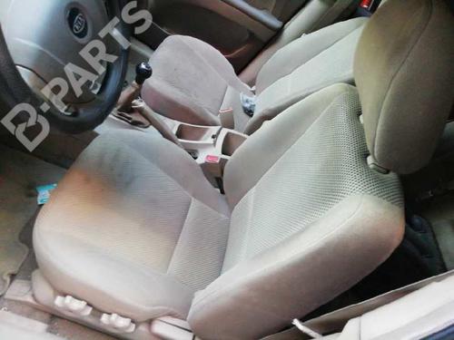 Injection rail KIA SPORTAGE II (JE_, KM_) 2.0 i 16V | BP10711934M98 