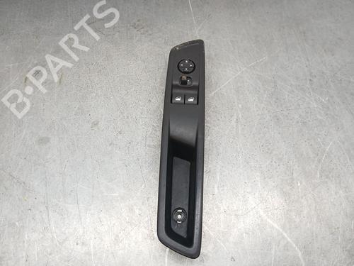 left-front-window-switch-toyota-proace-van-mdz_-2016-32783367 main image
