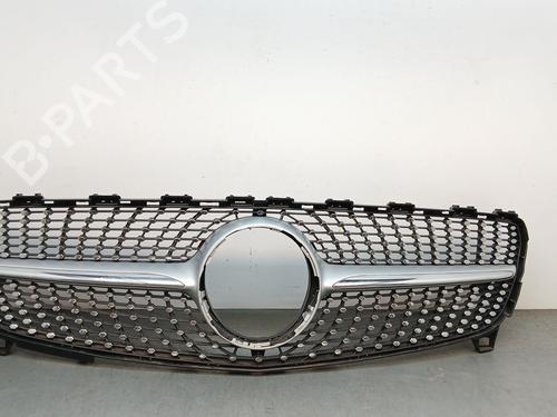 Used Grille MERCEDES-BENZ A-CLASS (W176) A 160 CDI / d (176.011) (90 hp) 29337720