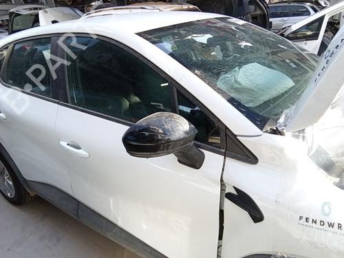 right-front-door-renault-captur-ii-hf_-2020-39530791 main image