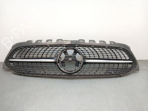 Used Grille MERCEDES-BENZ A-CLASS (W177) A 160 d (177.002) (95 hp) 30176138