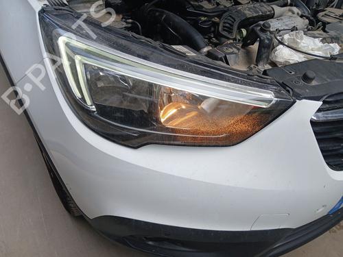 Right headlight OPEL CROSSLAND X / CROSSLAND (P17, P2QO) 1.2 (75) 13467968