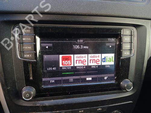 Multifunctionele display SKODA YETI (5L) 2.0 TDI (110 hp) 31664530