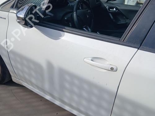 Used Left front door PEUGEOT 208 I (CA_, CC_) 1.2 PureTech 82 (82 hp) 29828303