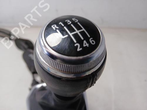 Gear lever RENAULT CLIO V (B7_)  | BP23118068M90 