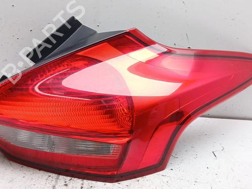 Højre baglygte Højre baglygte FORD FOCUS III 1.0 EcoBoost (125 hp) 35756753 35756753