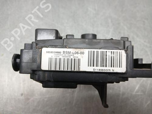 Fuse box LANCIA PHEDRA (179_) 2.2 JTD (179AXC1A) | BP30504866E1 