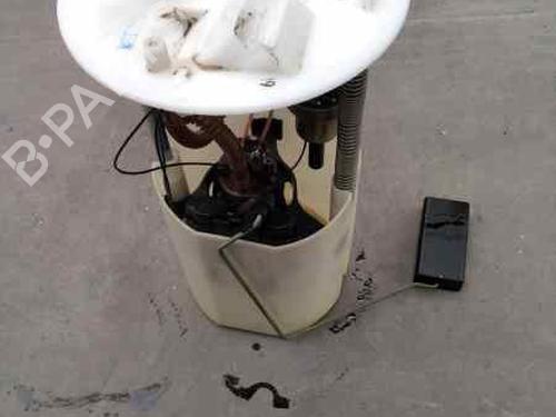 Used Fuel pump FIAT 500 (312_) 1.2 (312AXA1A) (69 hp) 8105240