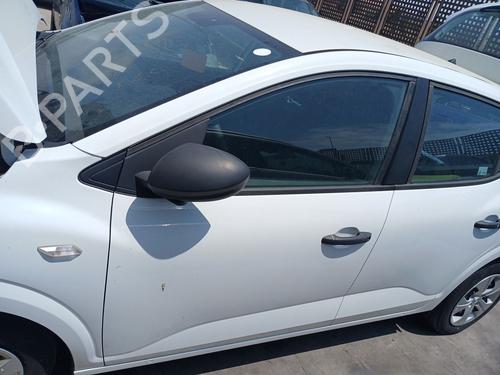 left-front-door-dacia-sandero-iii-2021-36411884 main image