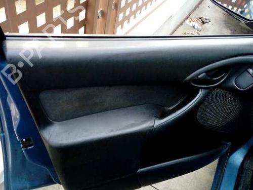 Fuse box FORD FOCUS I Turnier (DNW) 1.8 Turbo DI / TDDi | BP2424363E1 