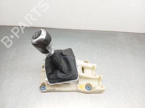 gear-lever-hyundai-i30-gd-2011-39802466 main image