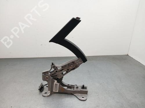 hand-brake-citroen-c4-cactus-2014-39147370 main image