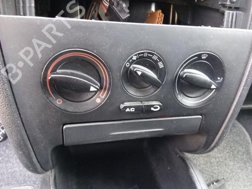 Climate control SEAT LEON (1M1) 1.9 TDI | BP40040824I5 - Image 2