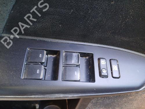 Used Left front window switch LEXUS CT (ZWA10_) 200h (ZWA10_) (99 hp) 23478297