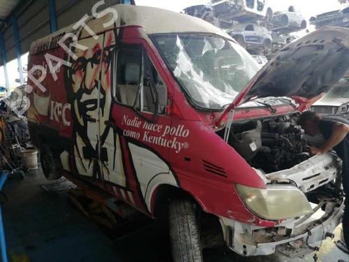 Left front steering knuckle MERCEDES-BENZ SPRINTER 2-t Van (B901, B902)  | BP13622221M25 