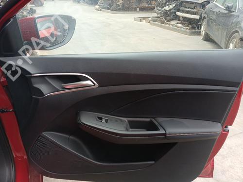 front-right-panel-mg-mg-hs-as23-2018-27367924 main image