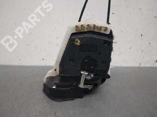 Used Rear right lock TOYOTA YARIS (_P13_) 1.3 (NSP130_, NSP130) (99 hp) 11257326