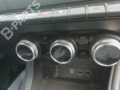 Used Climate control RENAULT CAPTUR II (HF_) TCe 130 (HFMF) (131 hp) 10360033