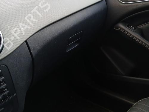 Used Glove box MERCEDES-BENZ B-CLASS Sports Tourer (W246, W242) B 180 CDI (246.200) (109 hp) 21566918