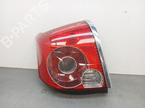 Used Right taillight TOYOTA AVENSIS Saloon (_T25_) 2.0 D-4D (ADT250_, ADT250R) (126 hp) 28351494