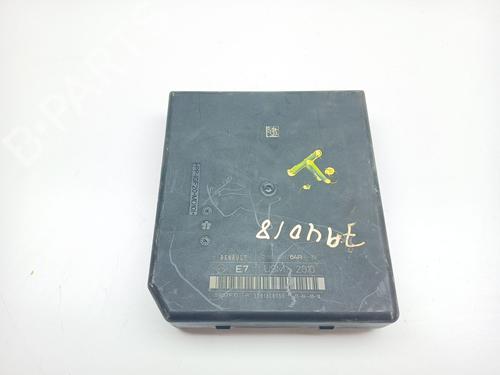 Used Fuse box RENAULT KANGOO / GRAND KANGOO II (KW0/1_) 1.5 dCi 90 (KW05, KW08, KW0G, KW11) (90 hp) 32089888