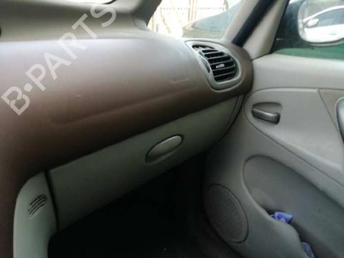 Left headlight CITROËN XSARA PICASSO (N68) 2.0 HDi | BP13932776C28 