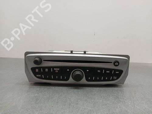 Used Radio RENAULT MEGANE III Grandtour (KZ0/1) 1.5 dCi (KZ09, KZ0D, KZ1G, KZ29, KZ14, KZ1W, KZ10, KZ1F,... (110 hp) 17770966