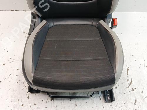 Right front seat KIA STONIC (YB) 1.4 CVVT | BP37999462C16 - Image 4