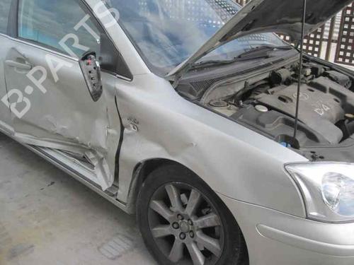 Middle console TOYOTA AVENSIS (_T25_) 2.0 D-4D (CDT250_, CDT250R) | BP11683894I22 