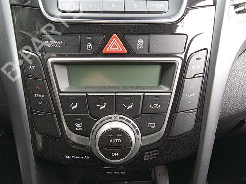 Used Climate control Climate control 37520383 37520383