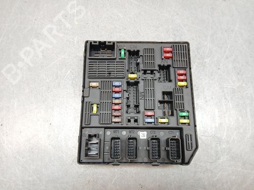Used Fuse box RENAULT GRAND SCÉNIC III (JZ0/1_) 1.5 dCi (JZ09, JZ0D, JZ10, JZ14, JZ1G, JZ29, JZ2C) (110 hp) 30708831
