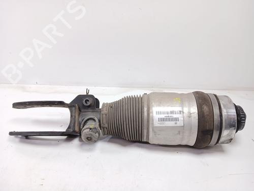 Used Right front shock absorber AUDI Q7 (4LB) 3.0 TDI quattro (233 hp) 31995625
