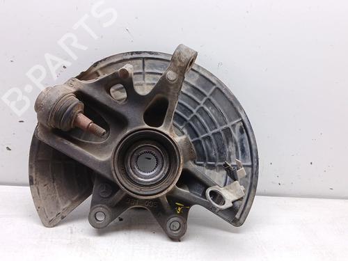Used Left front steering knuckle MERCEDES-BENZ M-CLASS (W163) ML 400 CDI (163.128) (250 hp) 31132604