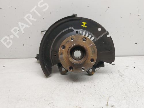 Used Left front steering knuckle RENAULT CLIO V (B7_) [2019-2025]  25286843